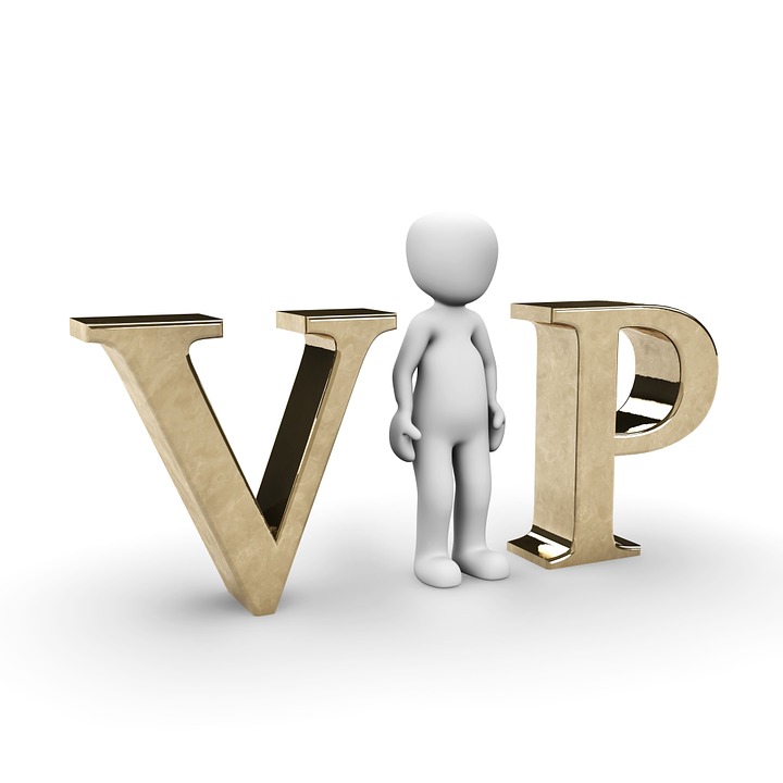Bild Picabay: https://pixabay.com/de/vip-wichtig-ber%C3%BChmt-star-musiker-1027858/ Autor: 3dman_eu